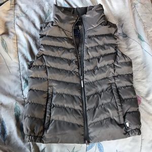 Horze brand puffer vest size S/M